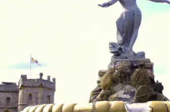 Diamond Jubilee Fountain, Windsor, England