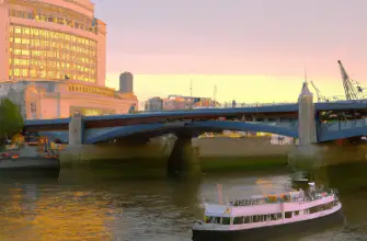 Indulge in the Best Thames Dinner Cruises: A Scenic River Tour with Unforgettable Cuisine and Entertainment