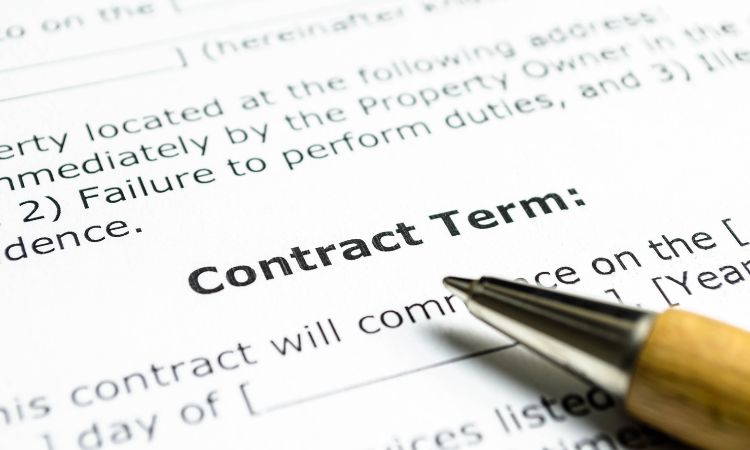 A fixed-term contract is a specific type of employment agreement that is characterized by having a predetermined start and end date.